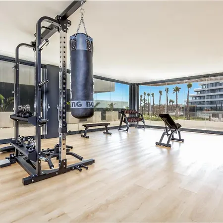 Vivi Homes - Dali Pool, Sauna, Gym & Sea View *