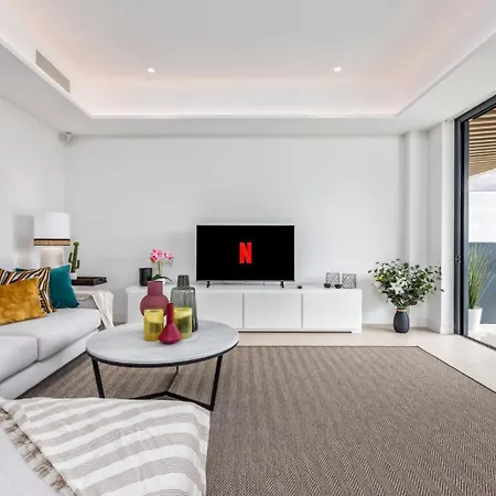 Vivi Homes - Dali Pool, Sauna, Gym & Sea View Torremolinos