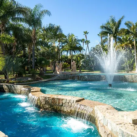 Vivi Homes - Dali Pool, Sauna, Gym & Sea View Lejlighed