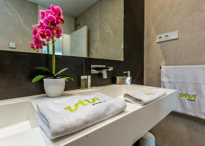 Vivi Homes - Dali Pool, Sauna, Gym & Sea View Τορρεμολίνος