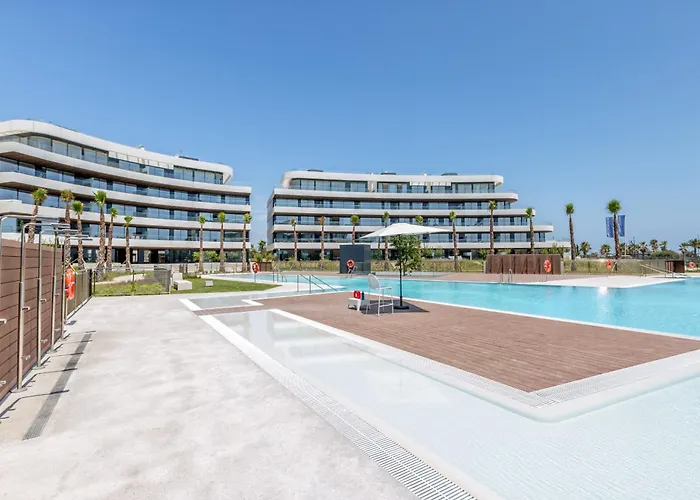 Διαμέρισμα Vivi Homes - Dali Pool, Sauna, Gym & Sea View