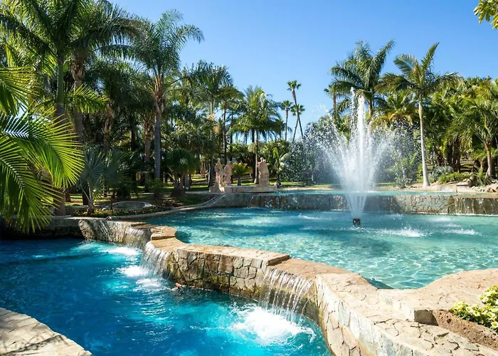 Vivi Homes - Dali Pool, Sauna, Gym & Sea View Διαμέρισμα